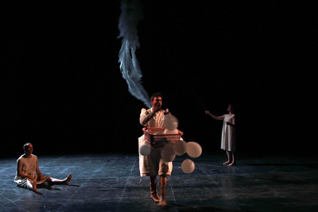 Mise en scène de Marguerite Bordat et Pierre Meunier avec les étudiants de la 77ème promotion. 
Conception costume: Estelle Boul & Cécile Laborda. 
Photo: David Aménian 